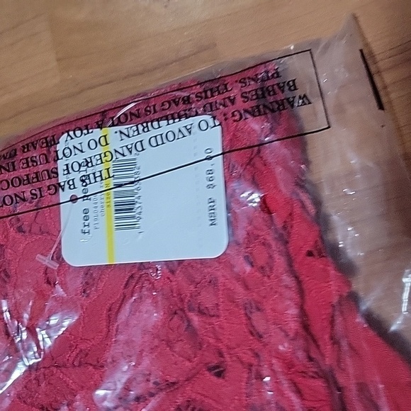 Free People Adella Cami in Red•M - Picture 11 of 12